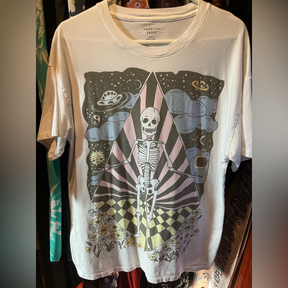 American Eagle skeleton tee
